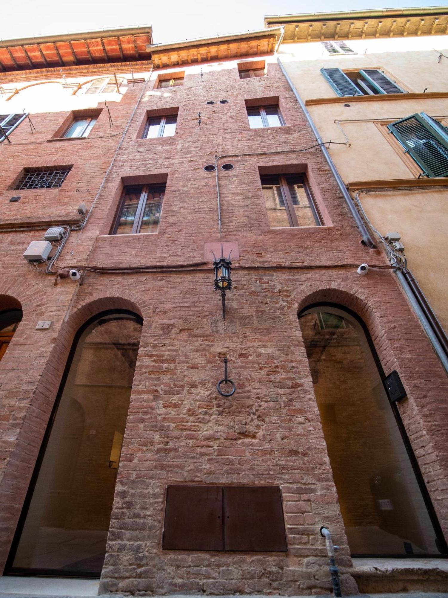 Torre Del Fuggisole Siena Exterior foto